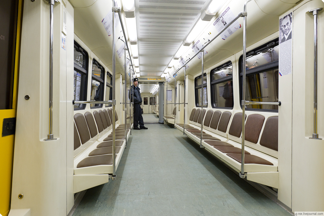 Запуск именного поезда «Поэзия в метро»